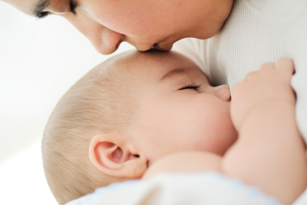 Essential precautions for new and expecting moms during COVID-19 for a healthy pregnancy.