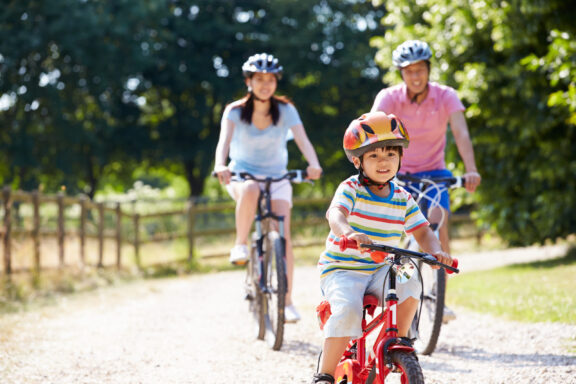 Spending More Time Outdoors This Summer? How to Safely Have Fun in the Sun